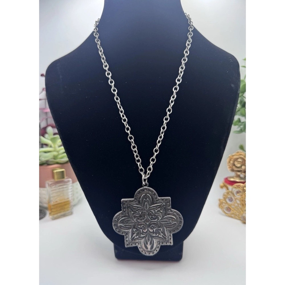 Vintage Coro Star Minimalist Pendant Necklace Silver Tone Signed Snowflake Charm